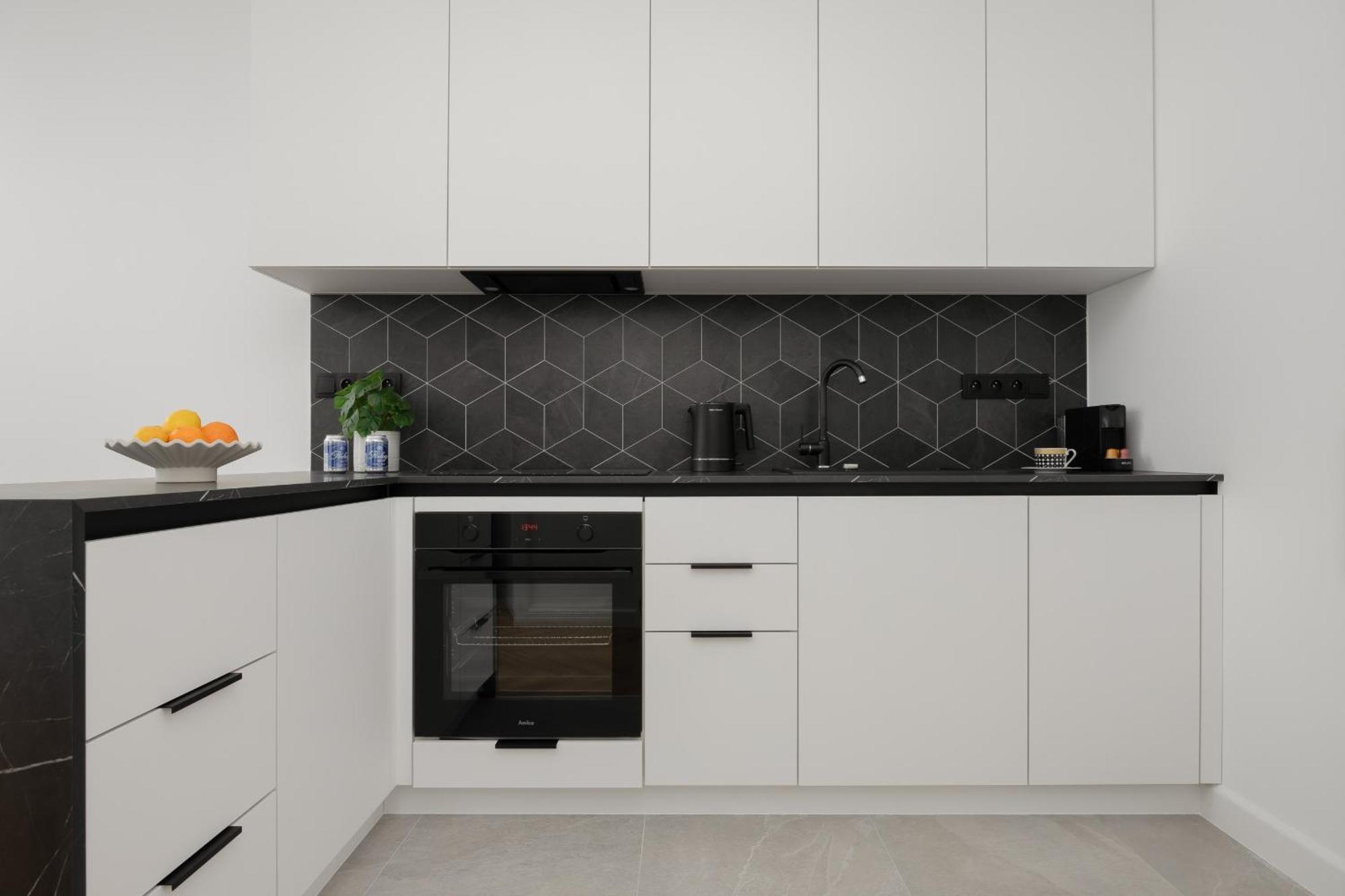 Grzybowska Elegant In The Heart Of The Capital By Renters Prestige *