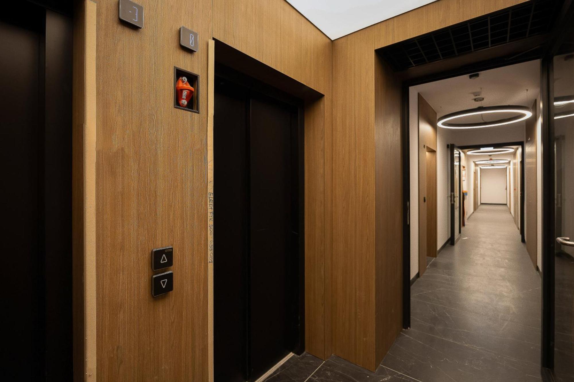 Grzybowska Elegant In The Heart Of The Capital By Renters Prestige Apartment