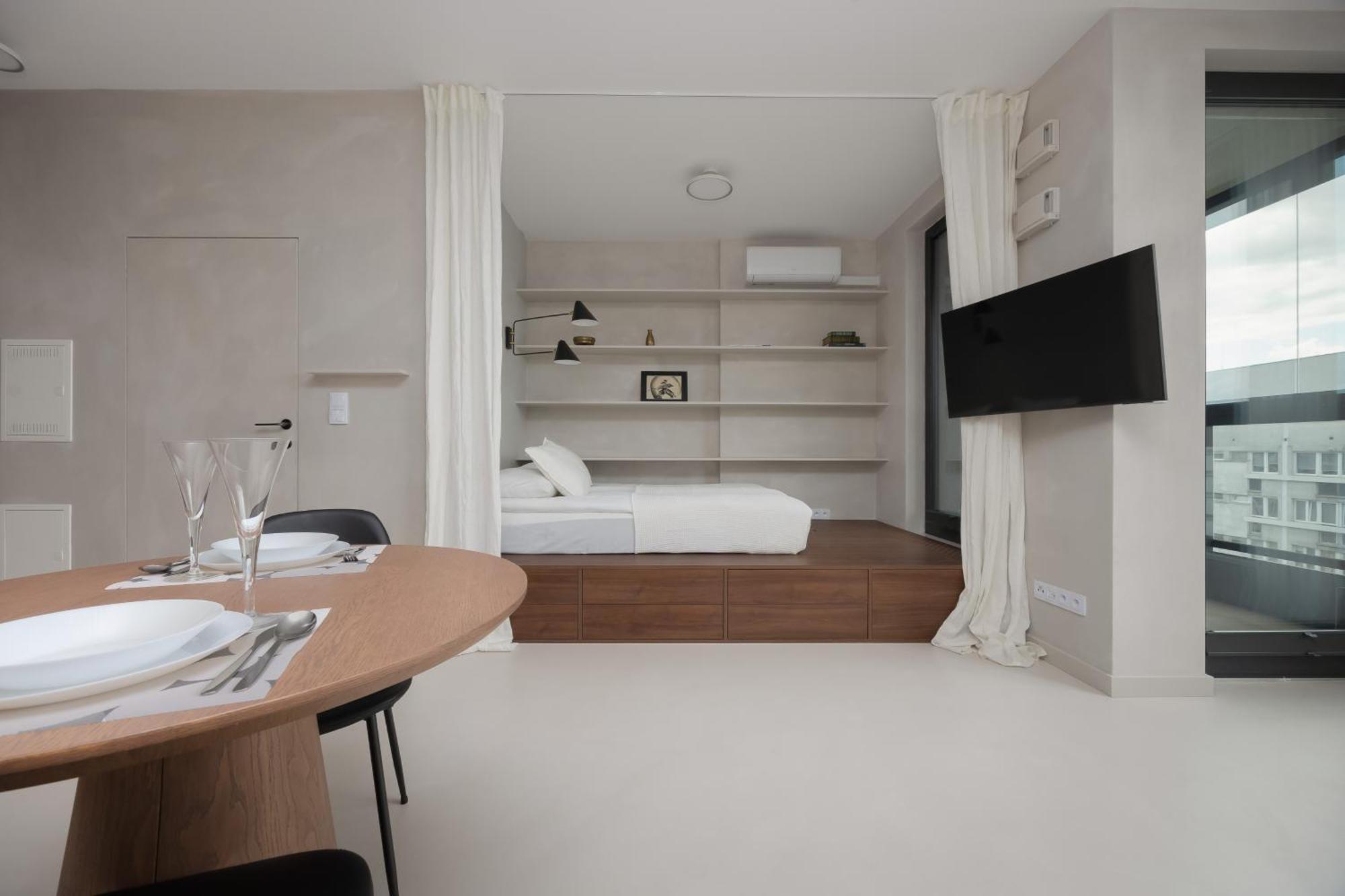 Apartment Grzybowska Elegant In The Heart Of The Capital By Renters Prestige Warsaw